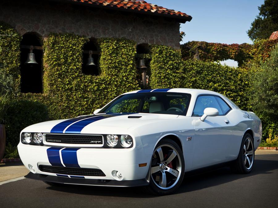  Dodge Challenger SRT8 392 Inaugural Edition 2010 года  (фото 4 из 36)